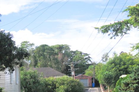 Photo of property in 66a View Road, Henderson, Auckland, 0612