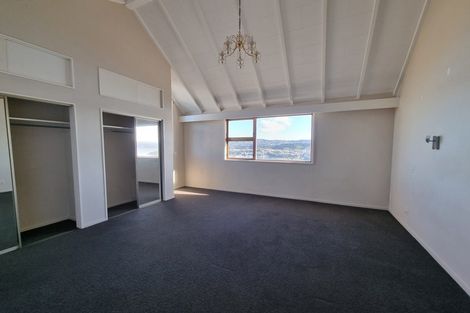Photo of property in 27 Kaikoura Street, Maupuia, Wellington, 6022