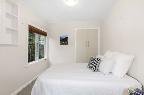 Photo of property in 2 Ngaio Street, Eastbourne, Lower Hutt, 5013