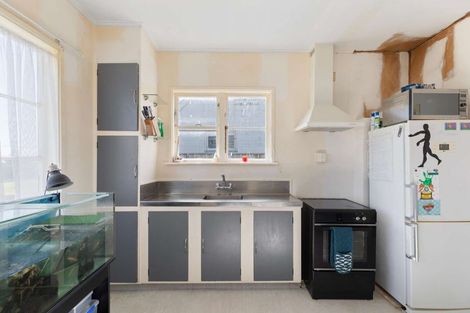 Photo of property in 75 Swiss Avenue, Gonville, Whanganui, 4501