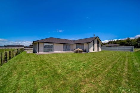 Photo of property in 10 Hawetaone Street, Bell Block, New Plymouth, 4312