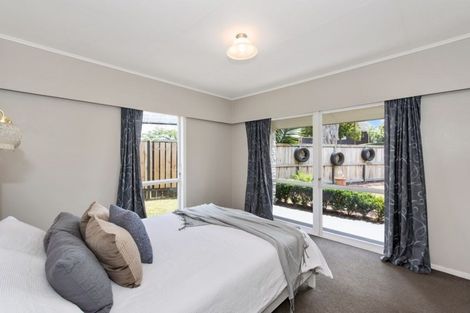 Photo of property in 55 Morrow Avenue, St Andrews, Hamilton, 3200