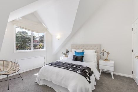 Photo of property in 1/48 Seaton Road, Murrays Bay, Auckland, 0630