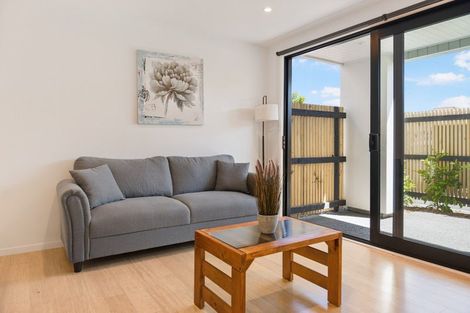 Photo of property in 1/200 Knights Road, Hutt Central, Lower Hutt, 5011