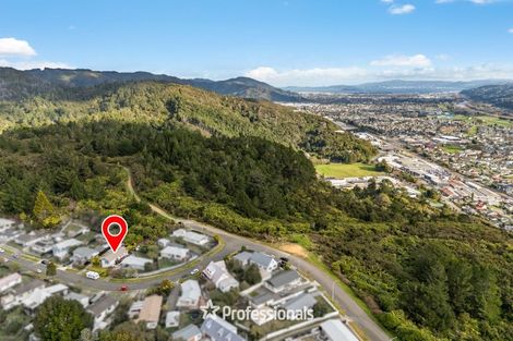 Photo of property in 33 Fenchurch Grove, Stokes Valley, Lower Hutt, 5019