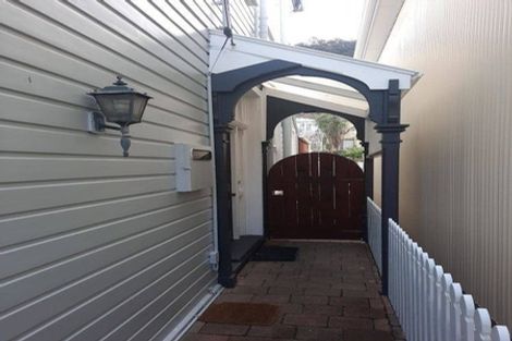 Photo of property in 126 Tinakori Road, Thorndon, Wellington, 6011