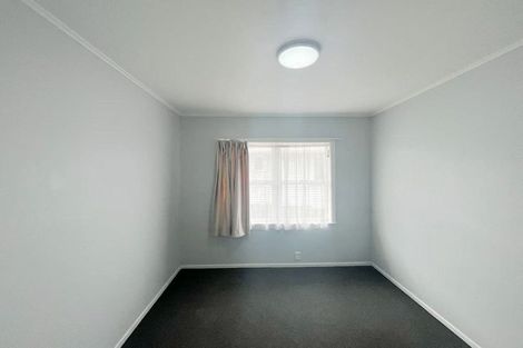 Photo of property in 9 Reiman Street, New Lynn, Auckland, 0600