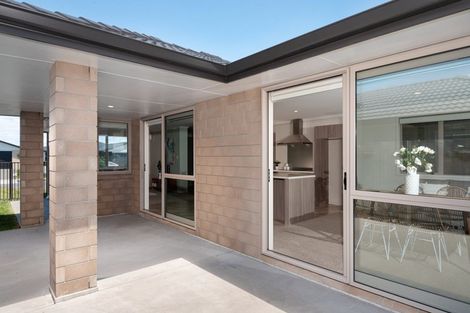 Photo of property in 12 Oka Street, Papamoa Beach, Papamoa, 3118