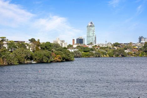 Photo of property in 6/34 Kitchener Road, Milford, Auckland, 0620