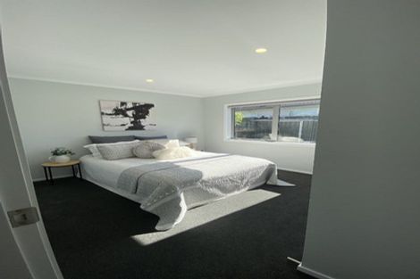 Photo of property in 9b Fitzherbert Road, Wainuiomata, Lower Hutt, 5014