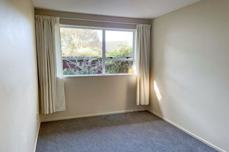 Photo of property in 142 Royal Park Drive, Parklands, Christchurch, 8083