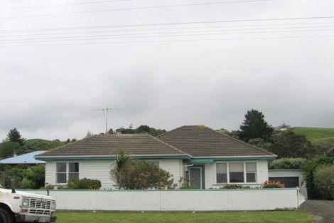 Photo of property in 28 Moana Road, Okitu, Gisborne, 4010