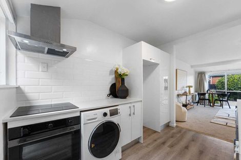Photo of property in 4/30b Nortons Road, Avonhead, Christchurch, 8042