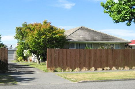 Photo of property in 62 Woodbury Street, Russley, Christchurch, 8042