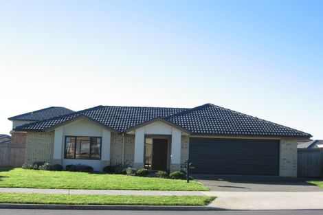 Photo of property in 181 Wattle Farm Road, Wattle Downs, Auckland, 2103