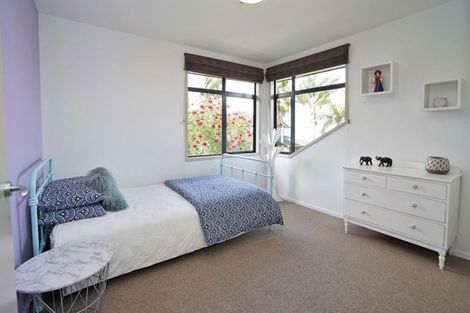 Photo of property in 14 Southworth Place, Grandview Heights, Hamilton, 3200