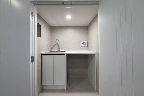 Photo of property in 9a Tangelo Place, Bucklands Beach, Auckland, 2012