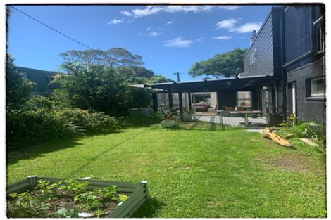Photo of property in 279 Patons Rock Road, Patons Rock, Takaka, 7182