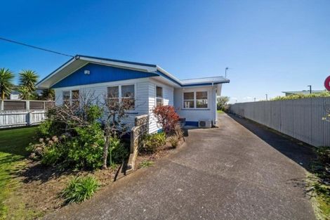 Photo of property in 25 Hunter Street, Hawera, 4610