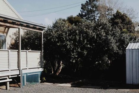 Photo of property in 5 Karioi Crescent, Raglan, 3225