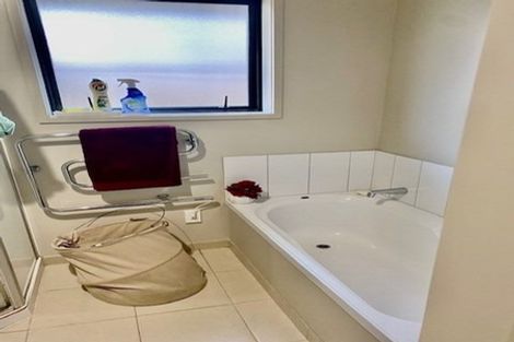 Photo of property in 132 Alfriston Road, Manurewa, Auckland, 2105