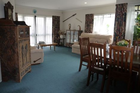 Photo of property in 7 Oakwood Place, Pukekohe, 2120