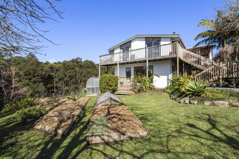 Photo of property in 706 Huia Road, Parau, Auckland, 0604