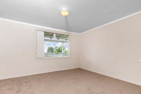 Photo of property in 1696 South Head Road, South Head, Helensville, 0874