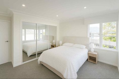 Photo of property in 104 Lincoln Park Avenue, Massey, Auckland, 0614