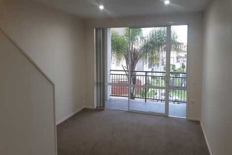 Photo of property in 4/47 Haven Drive, East Tamaki, Auckland, 2013