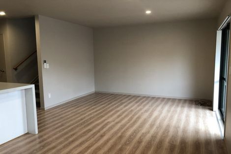 Photo of property in 9/3 Orwell Road, Greenhithe, Auckland, 0632