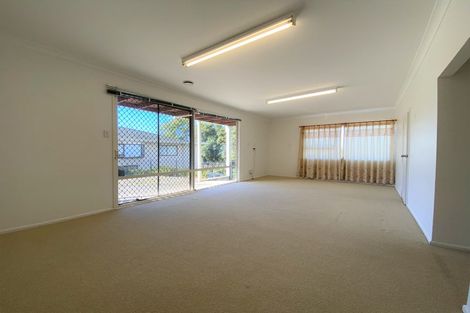 Photo of property in 147 Oaktree Avenue, Browns Bay, Auckland, 0630