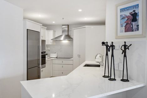 Photo of property in 4i/175 Hurstmere Road, Takapuna, Auckland, 0622