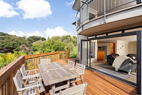 Photo of property in 157 Hinau Road, Waimauku, 0881