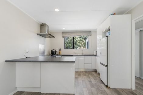 Photo of property in 9 Bayly Place, Te Puke, 3119