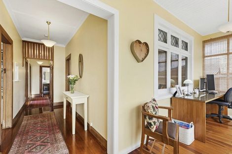 Photo of property in 11 Firth Terrace, Karori, Wellington, 6012