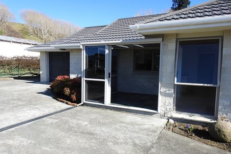 Photo of property in 1 Ongo Road, Hunterville, 4730