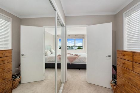Photo of property in 1 Tindalls Bay Road, Tindalls Beach, Whangaparaoa, 0930