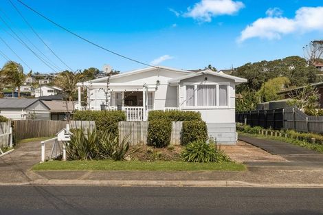 Photo of property in 113 Brightside Road, Stanmore Bay, Whangaparaoa, 0932
