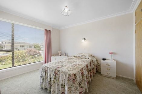 Photo of property in 230 Mangorei Road, Merrilands, New Plymouth, 4312