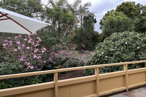 Photo of property in 99a Lake Road, Belmont, Auckland, 0622