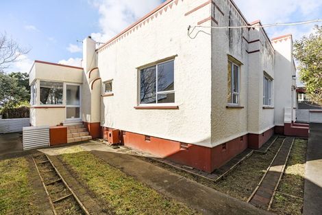 Photo of property in 63 Morley Street, New Plymouth, 4310