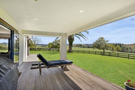 Photo of property in 903 Old North Road, Waimauku, 0882