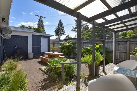 Photo of property in 137 Koutu Road, Kawaha Point, Rotorua, 3010