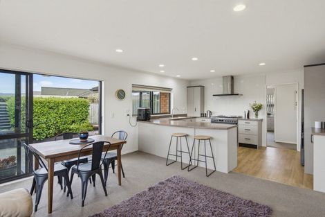 Photo of property in 20 Gandalf Crescent, Paraparaumu, 5032