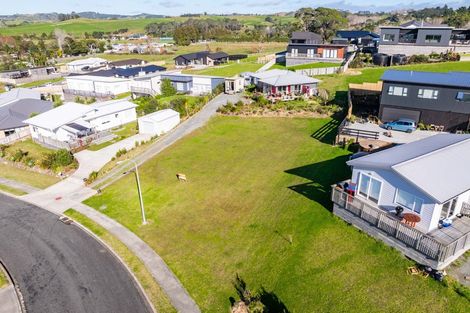 Photo of property in 30 Weka Street, Mangawhai, 0505