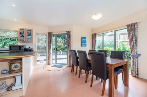 Photo of property in 25 Shetland Street, Glen Eden, Auckland, 0602