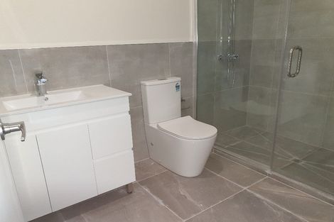 Photo of property in 16 Millcroft Lane, Ranui, Auckland, 0612