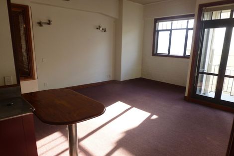Photo of property in Pirie Street Townhouses, 28/35 Pirie Street, Mount Victoria, Wellington, 6011