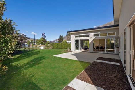 Photo of property in 1 Oxfordshire Avenue, Lower Shotover, Queenstown, 9304